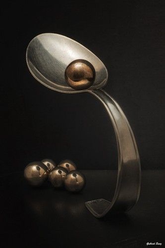 Cuchara doblada   lanzamiento de bolas de acero